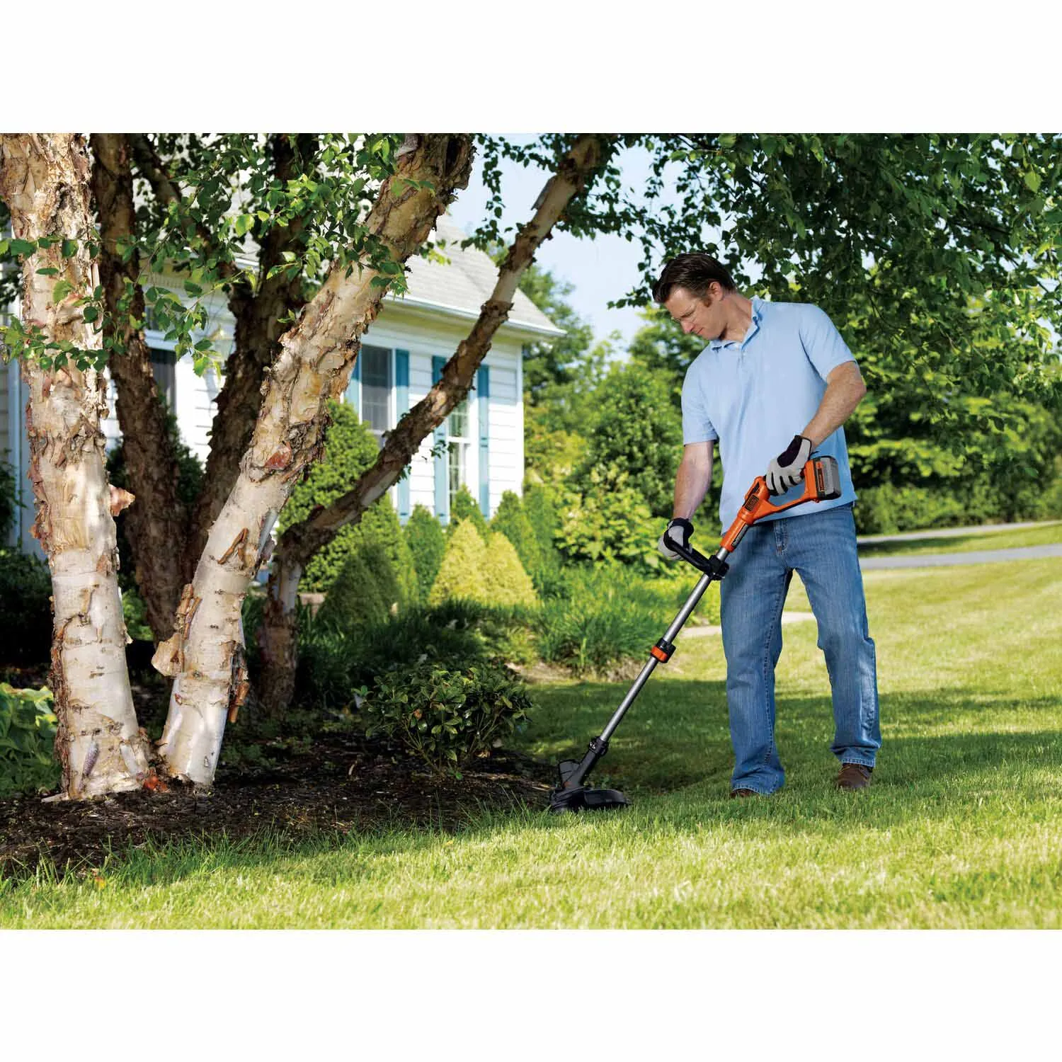 Black & Decker LST136B 40V MAX* Lithium High Performance String Trimmer with PowerCommand™ (LST136B)