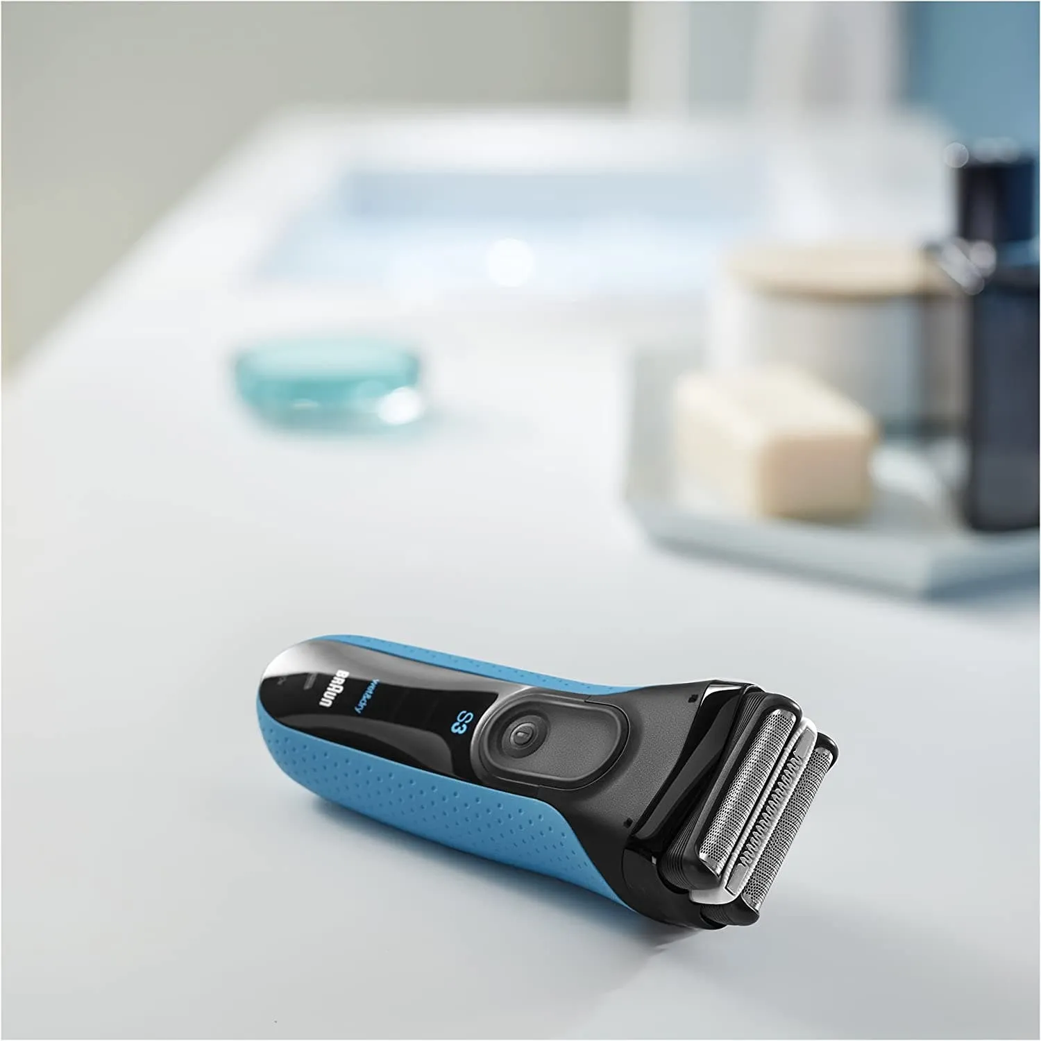 Braun Series 3 Electric Shaver For Men - Black/Blue