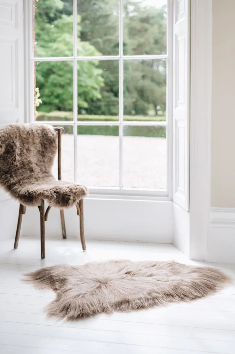 Dyed Icelandic Sheepskin Rug (Short Hair)