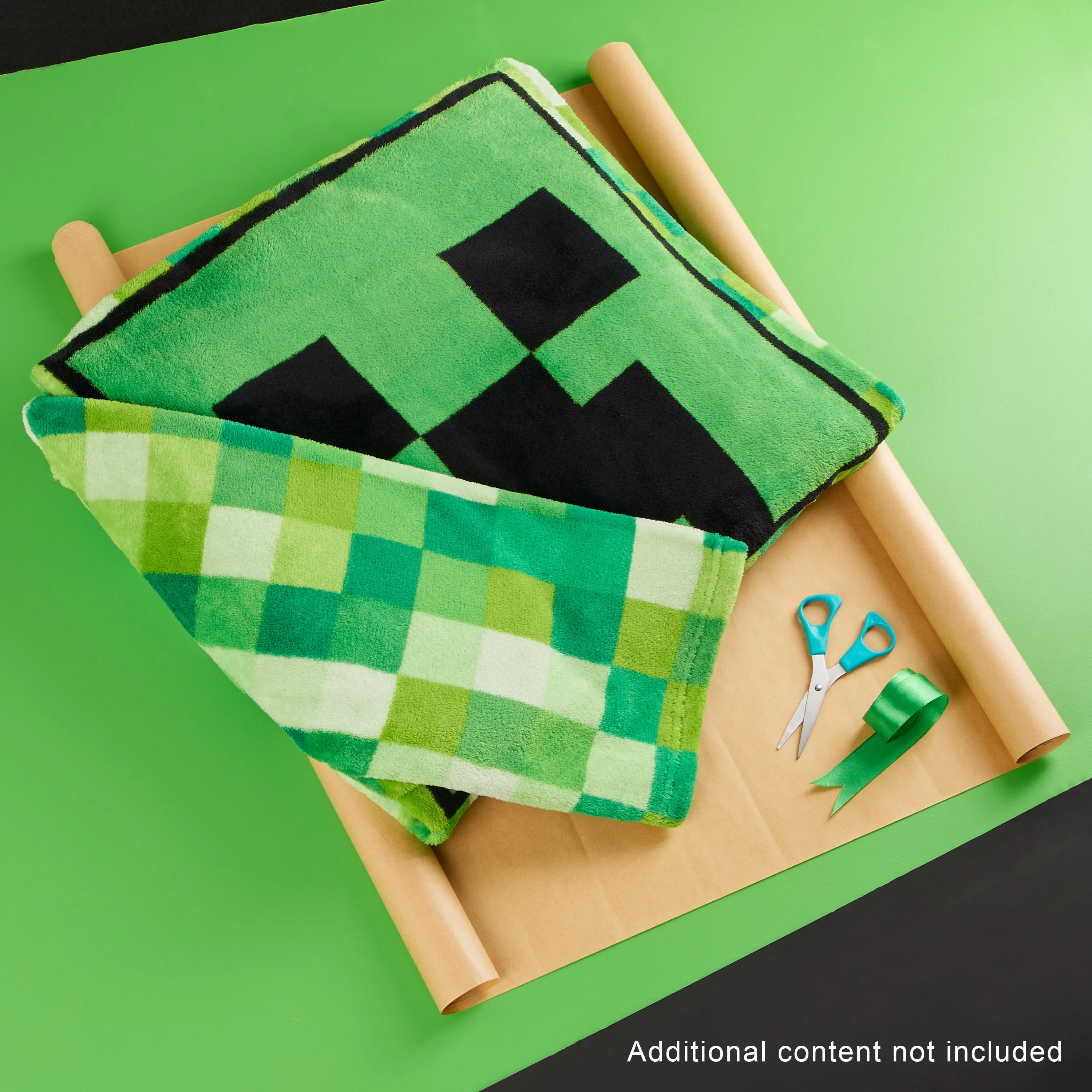 Minecraft Wearable Blanket for Kids and Teenagers - Green